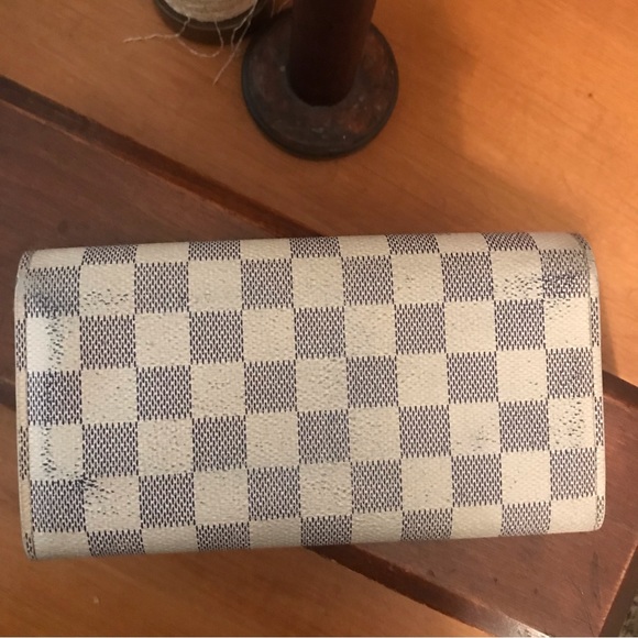 Louis Vuitton VTG Damier Azur White Sarah Long Wallet 04 - Picture 4 of 10